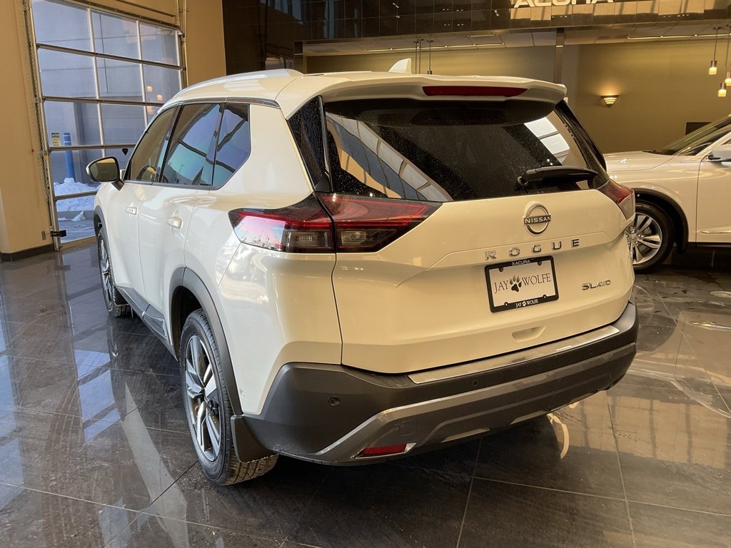 Used 2023 Nissan Rogue SL w/ SL Premium Package image 6