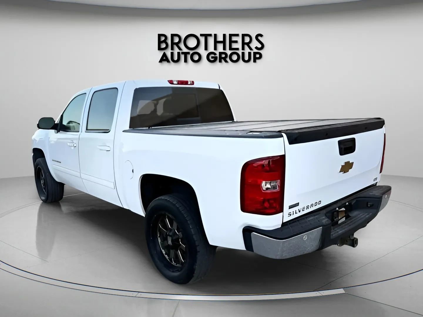 Used 2011 Chevrolet Silverado 1500 LTZ w/ LTZ Plus Package RWD image 17