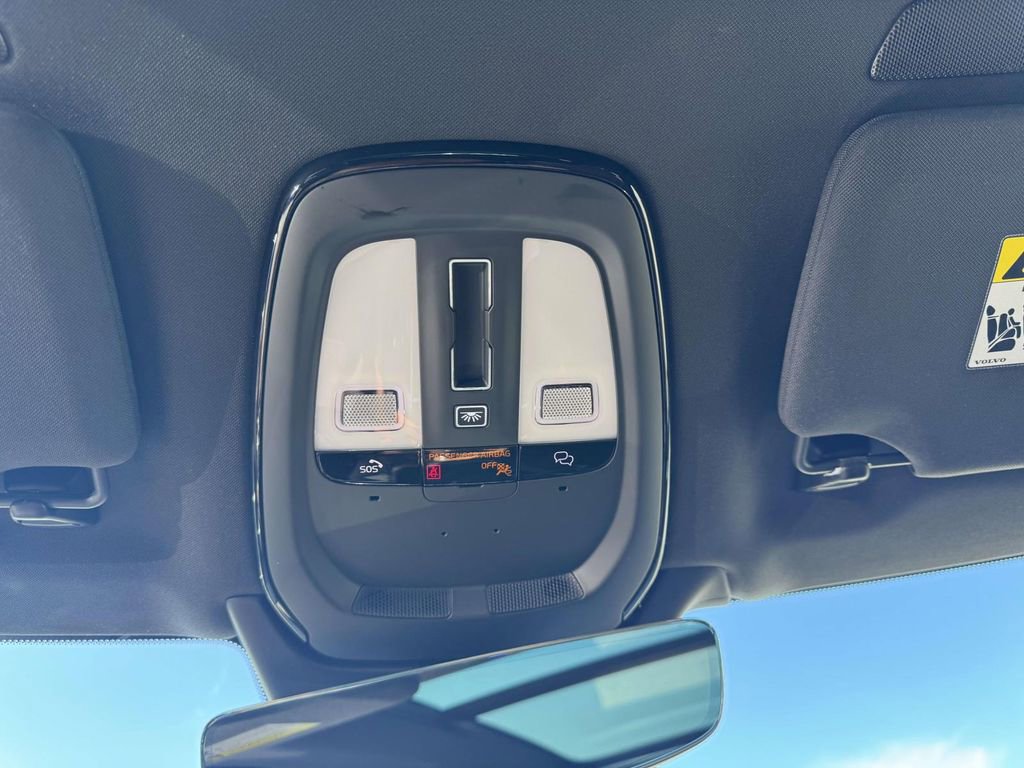 Certified 2024 Volvo XC90 T8 Plus w/ Protection Package Premier image 30