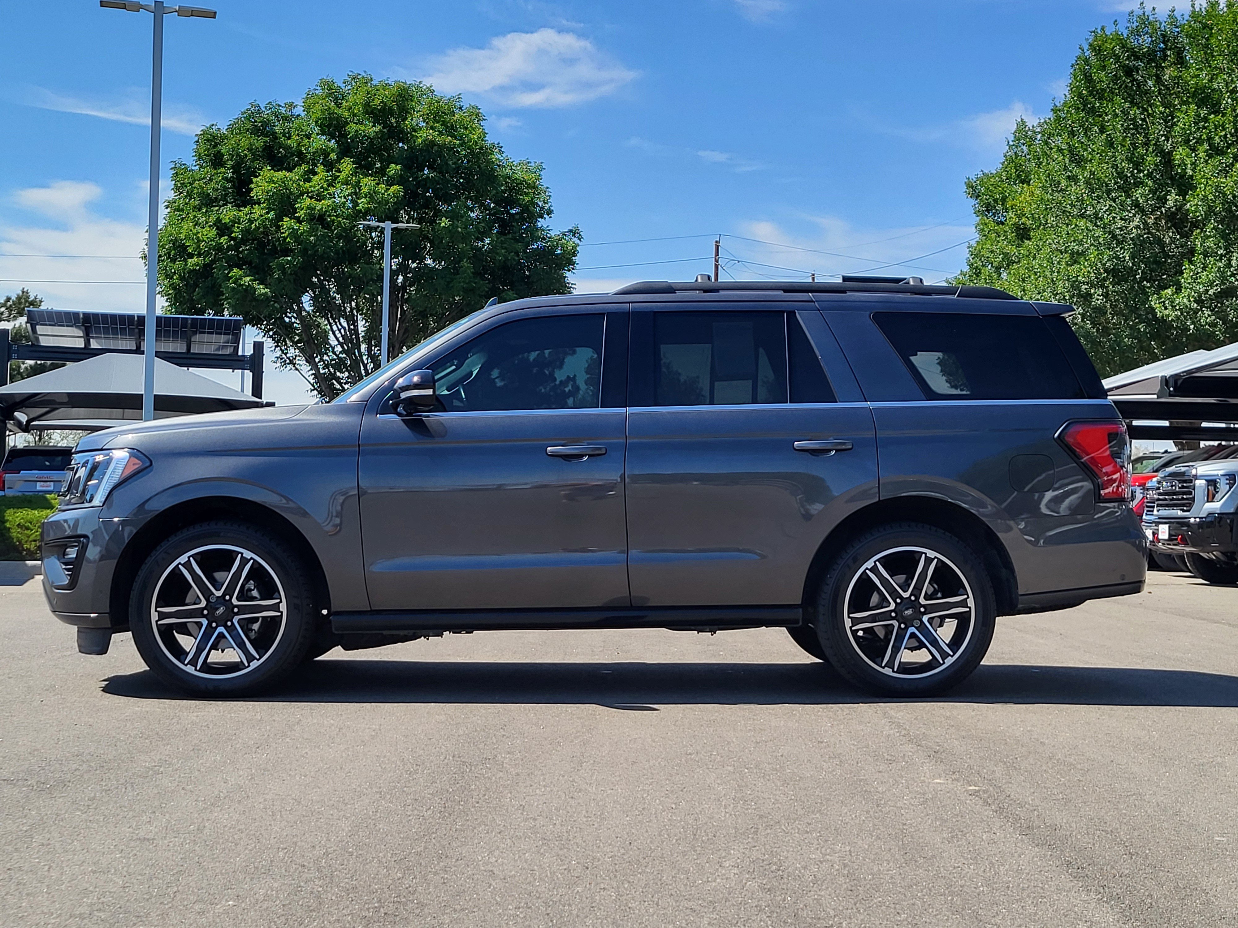 Used 2020 Ford Expedition Limited w/ Equipment Group 303A AWD/4WD image 4