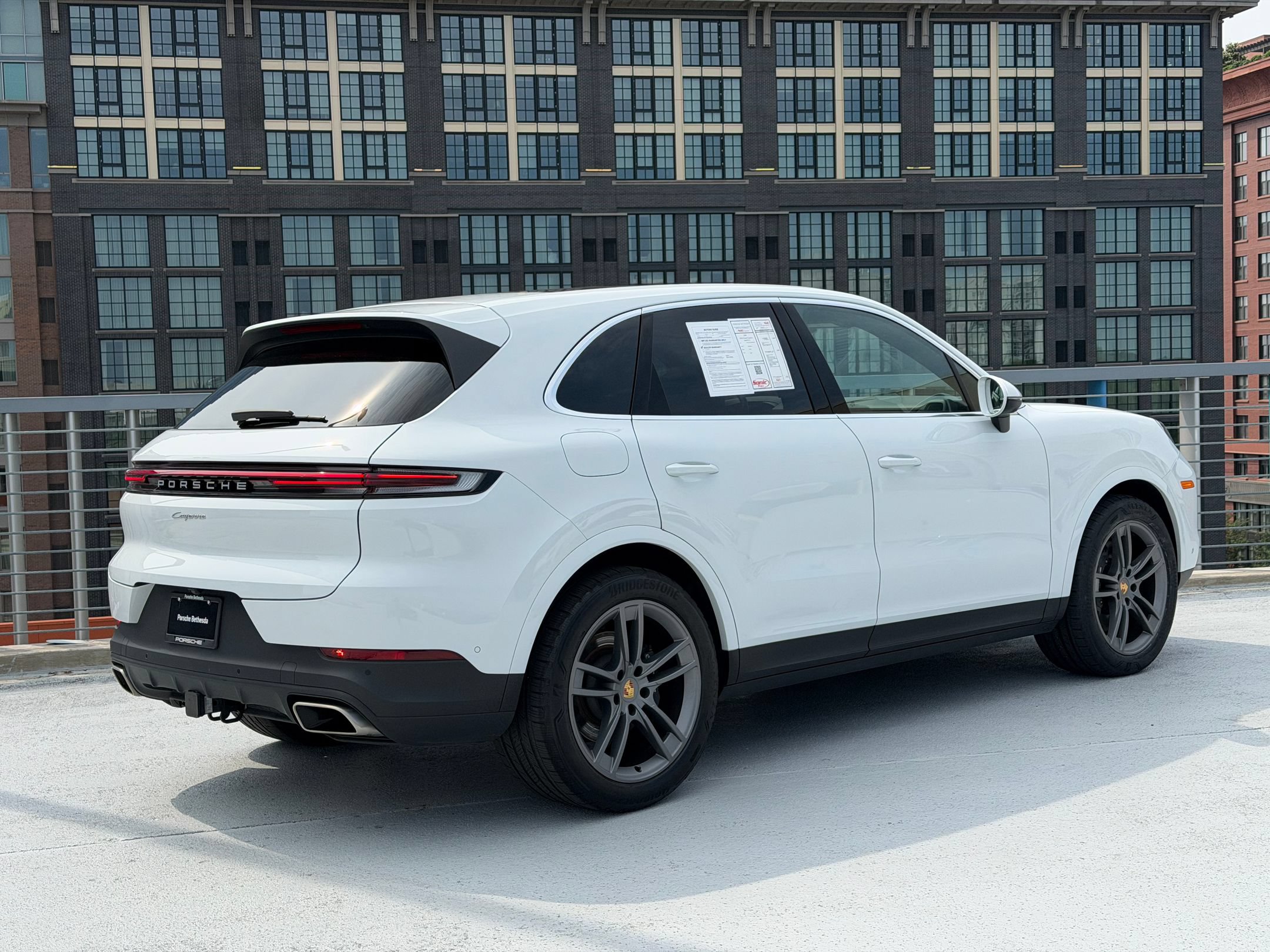Certified 2024 Porsche Cayenne AWD/4WD image 9