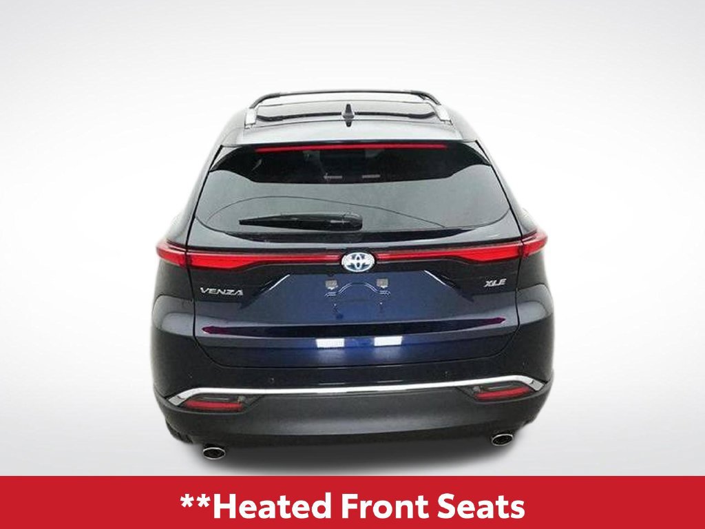 Used 2024 Toyota Venza XLE AWD/4WD image 9