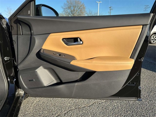 New 2025 Nissan Sentra SV w/ SV Premium Package image 8