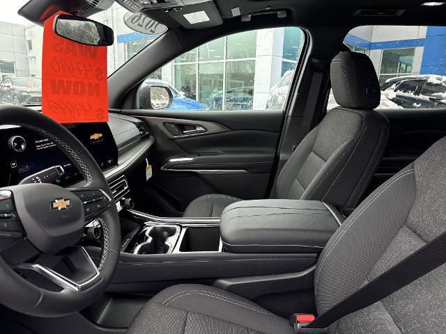 New 2026 Chevrolet Traverse LT w/ Sun and Wheel Package image 9