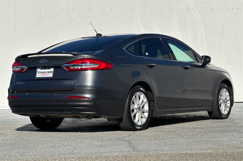 Used 2020 Ford Fusion Energi Titanium image 4