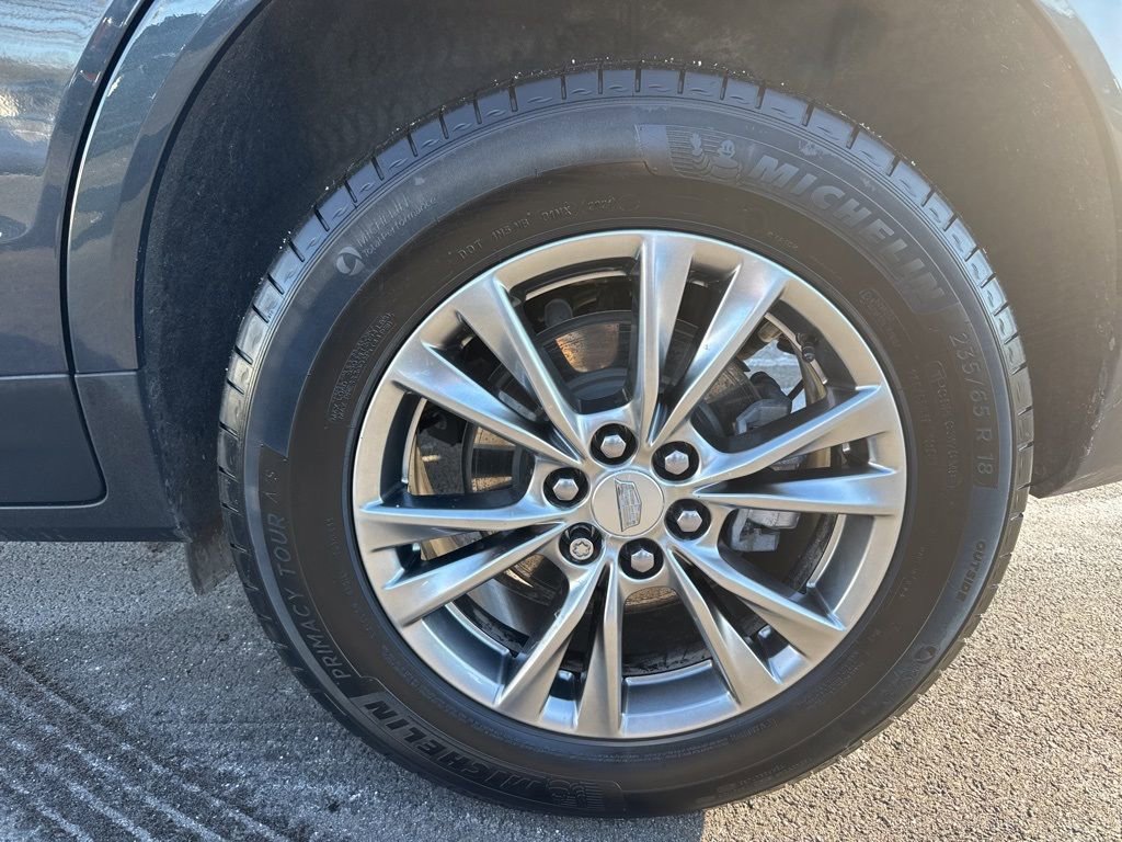 Used 2023 Cadillac XT5 Premium Luxury w/ Technology Package image 12