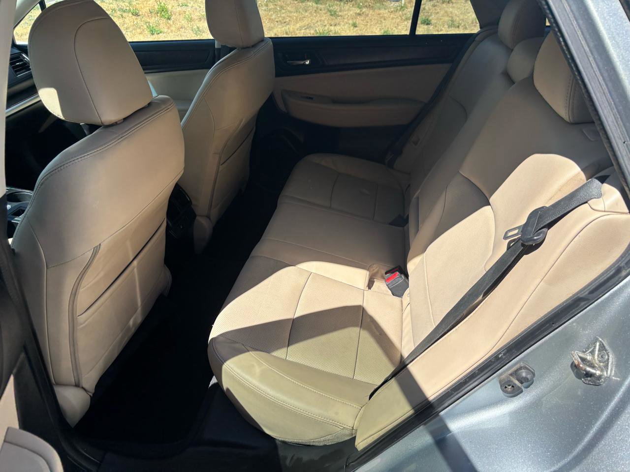 Used 2016 Subaru Outback 2.5i Limited AWD/4WD image 6