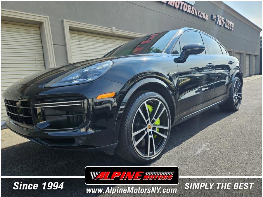 Used 2022 Porsche Cayenne Turbo S image 1