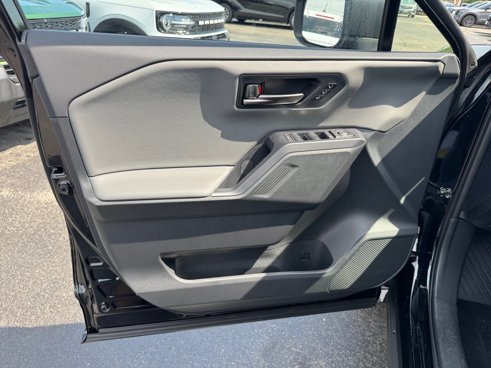 New 2026 Toyota RAV4 XSE AWD/4WD image 24