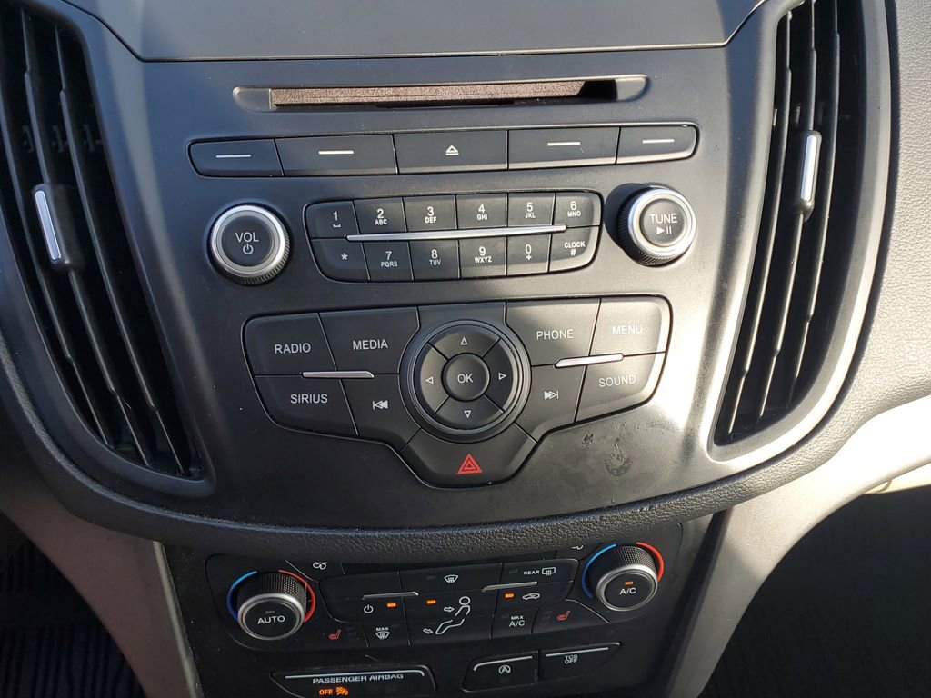 Used 2018 Ford Escape SE image 28