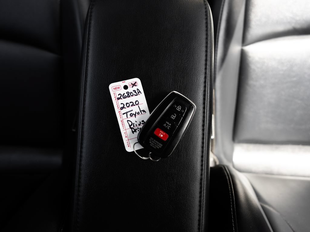 Used 2020 Toyota Prius Prime Limited FWD image 28