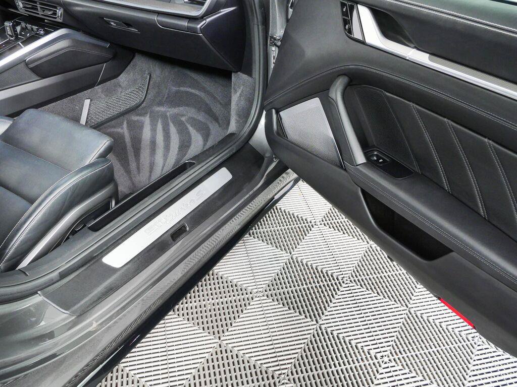 Certified 2021 Porsche 911 Turbo S AWD/4WD image 22