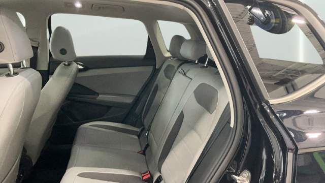 Certified 2023 Volkswagen Taos SE w/ Panoramic Sunroof Package AWD/4WD image 12