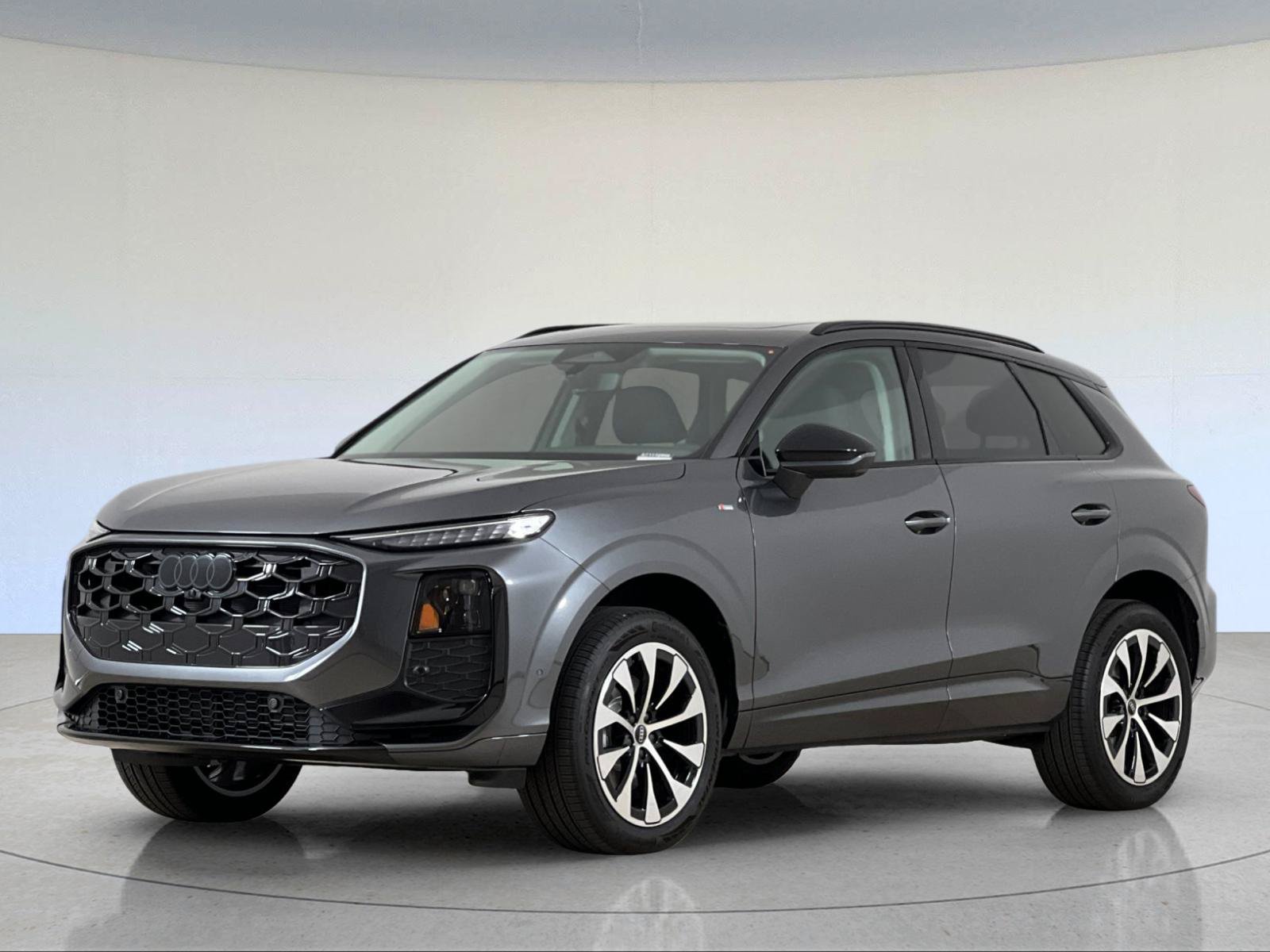 New 2026 Audi Q3 quattro 2.0T AWD/4WD image 2