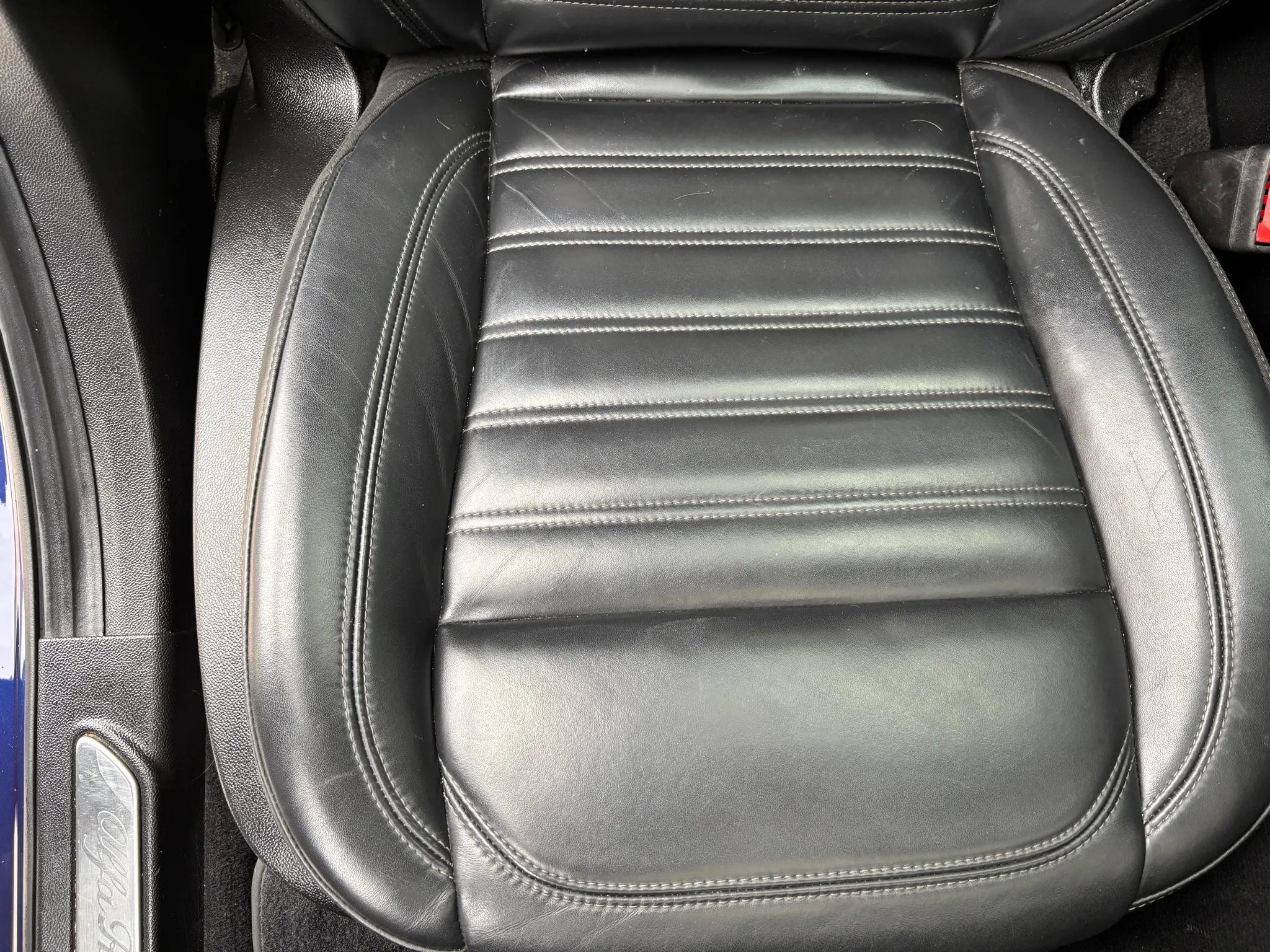 Used 2017 Alfa Romeo Giulia Ti w/ TI Lusso Light Wood Package AWD/4WD image 25