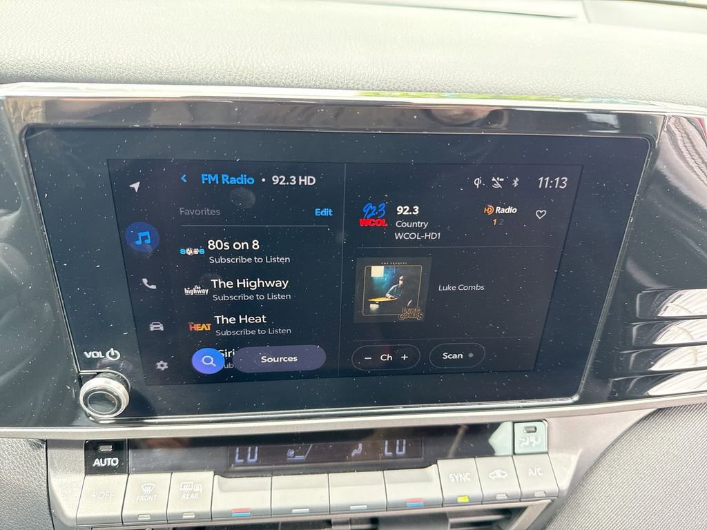 Used 2025 Toyota Camry LE FWD image 16