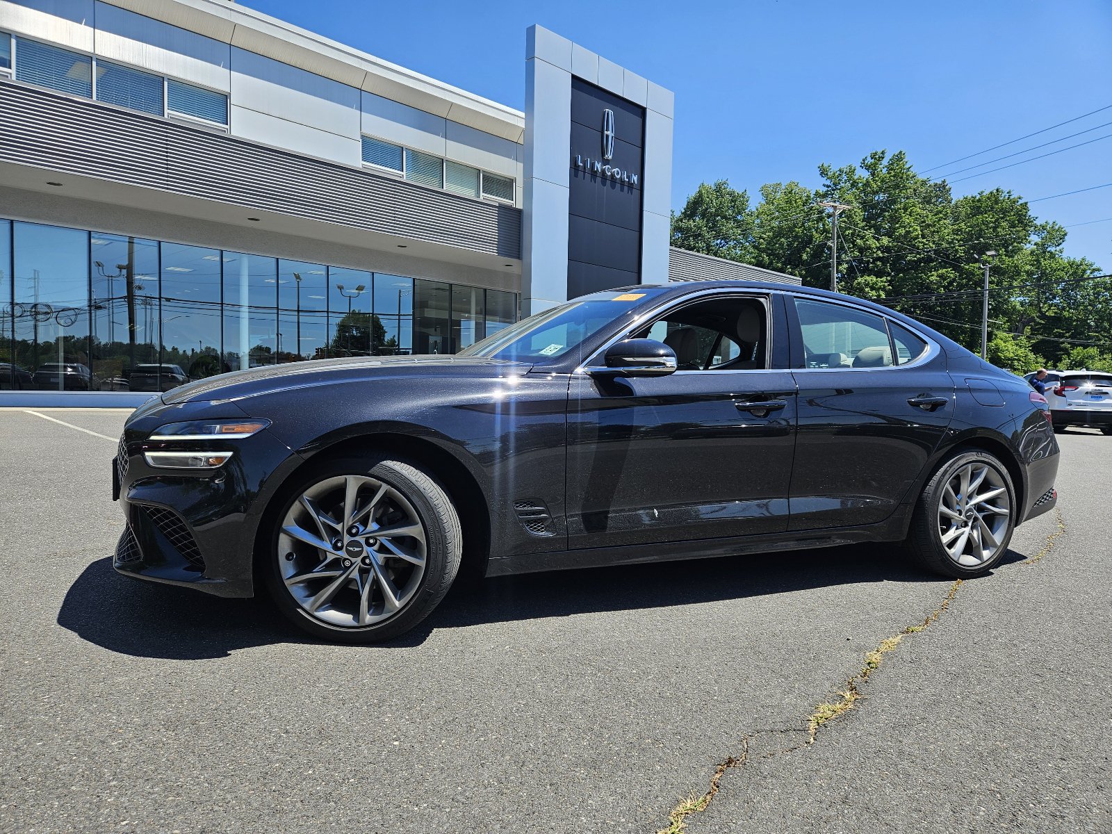 Used 2022 Genesis G70 2.0T