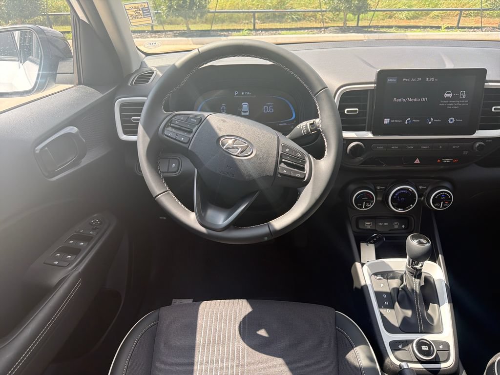 New 2026 Hyundai Venue SEL FWD image 17