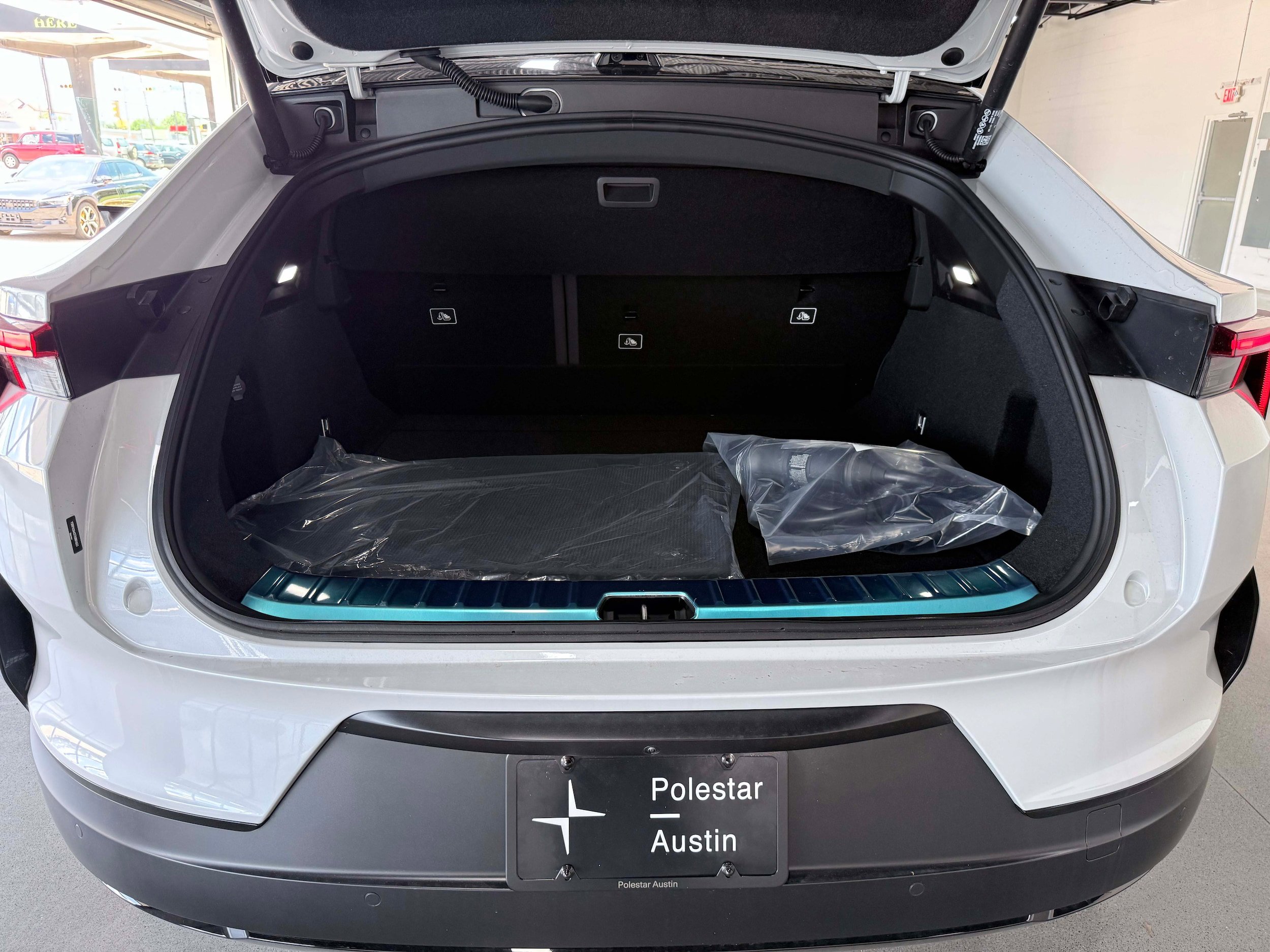 New 2026 Polestar Polestar 4 AWD/4WD image 25