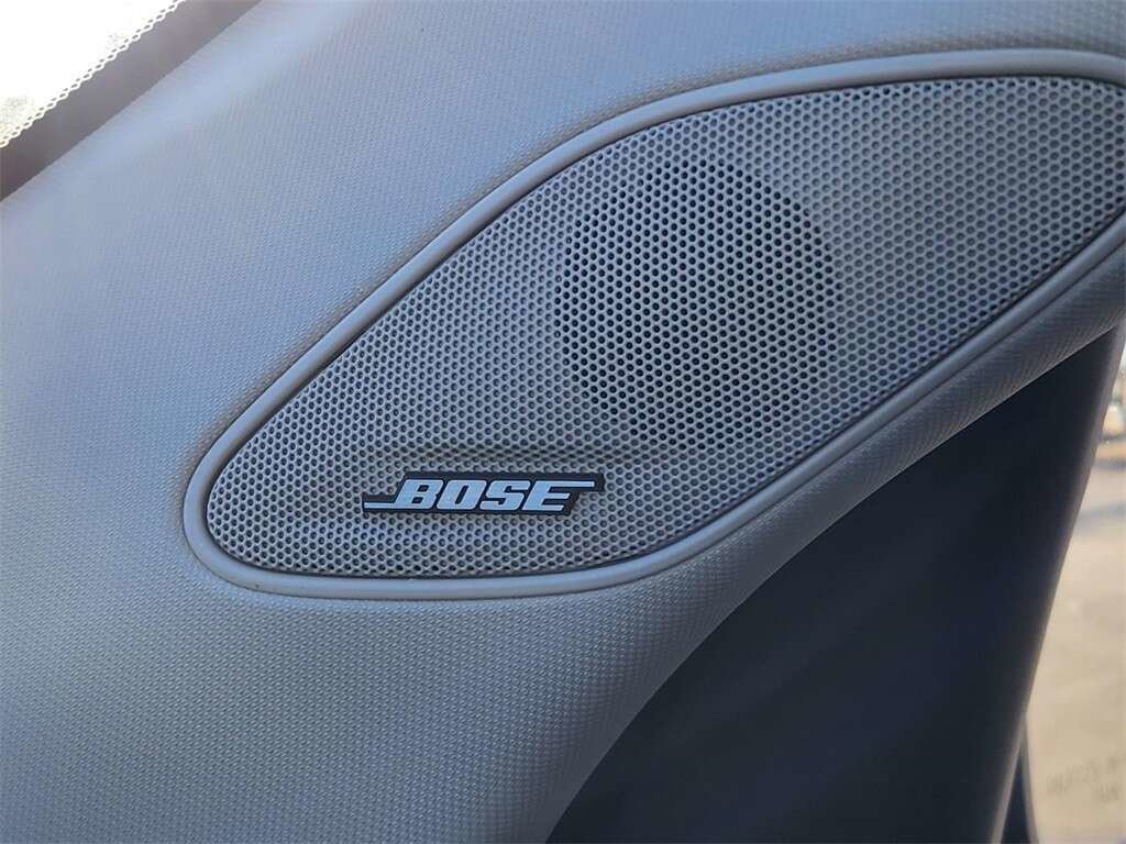 Used 2024 Honda Pilot Elite image 13