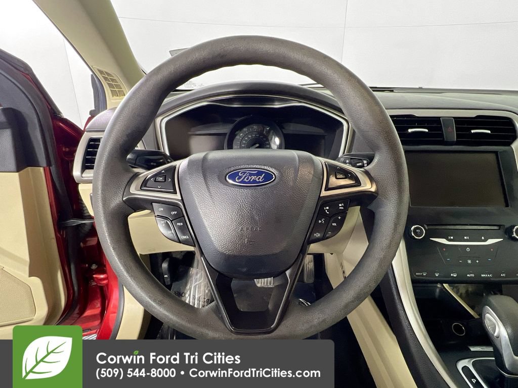 Used 2014 Ford Fusion SE FWD image 8