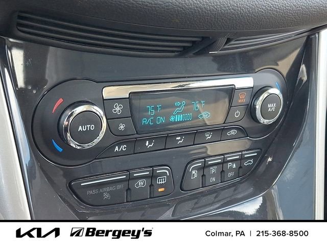Used 2015 Ford C-MAX Energi SEL w/ Equipment Group 303A image 17