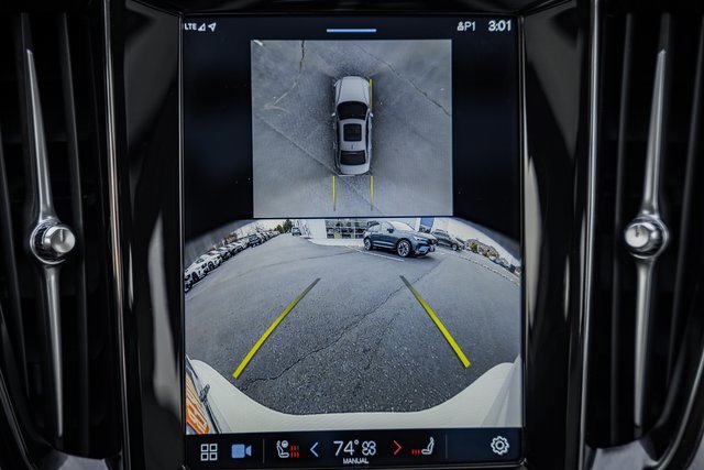 Used 2024 Volvo S60 B5 Plus image 38