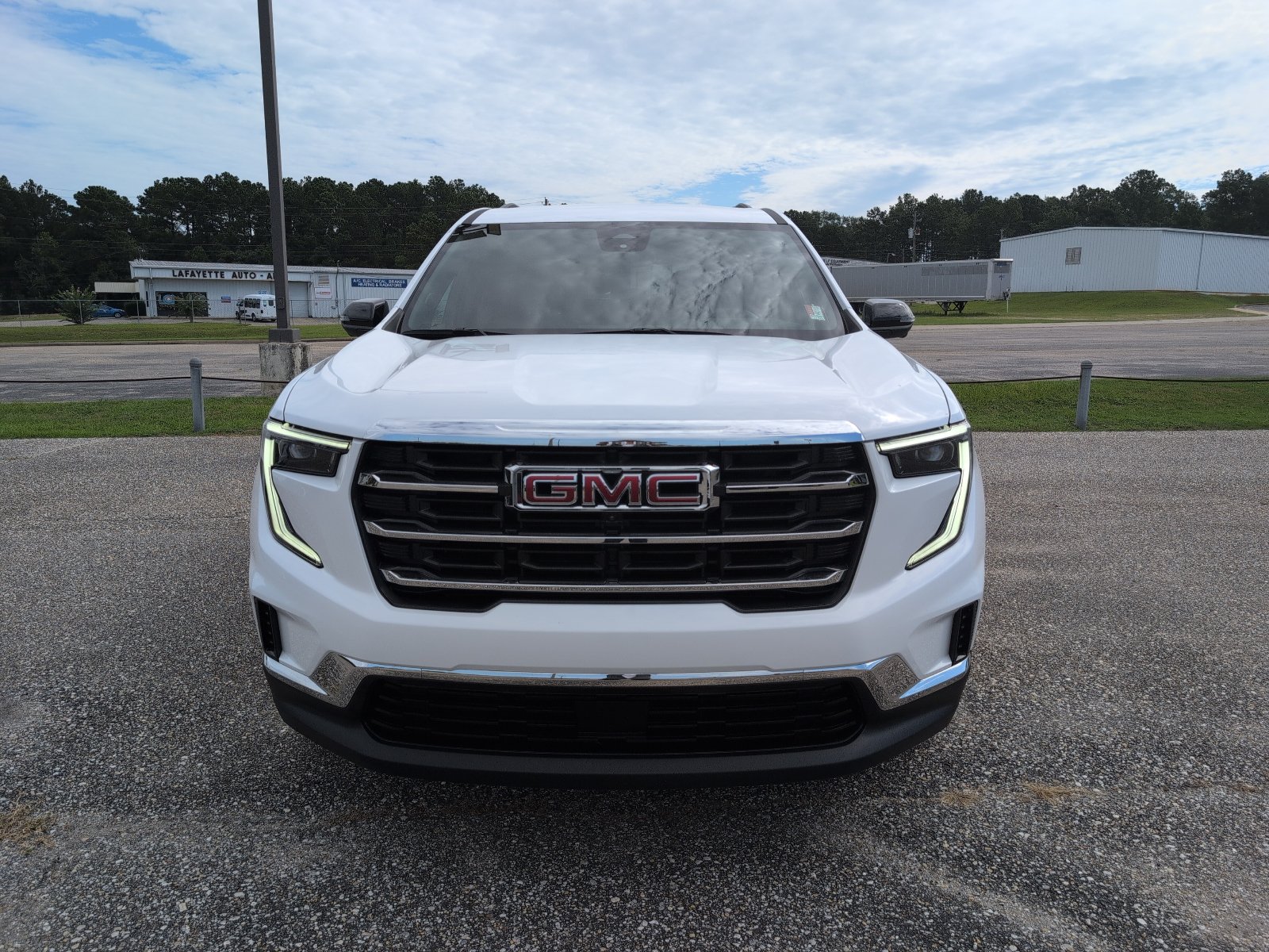 Used 2025 GMC Acadia Elevation