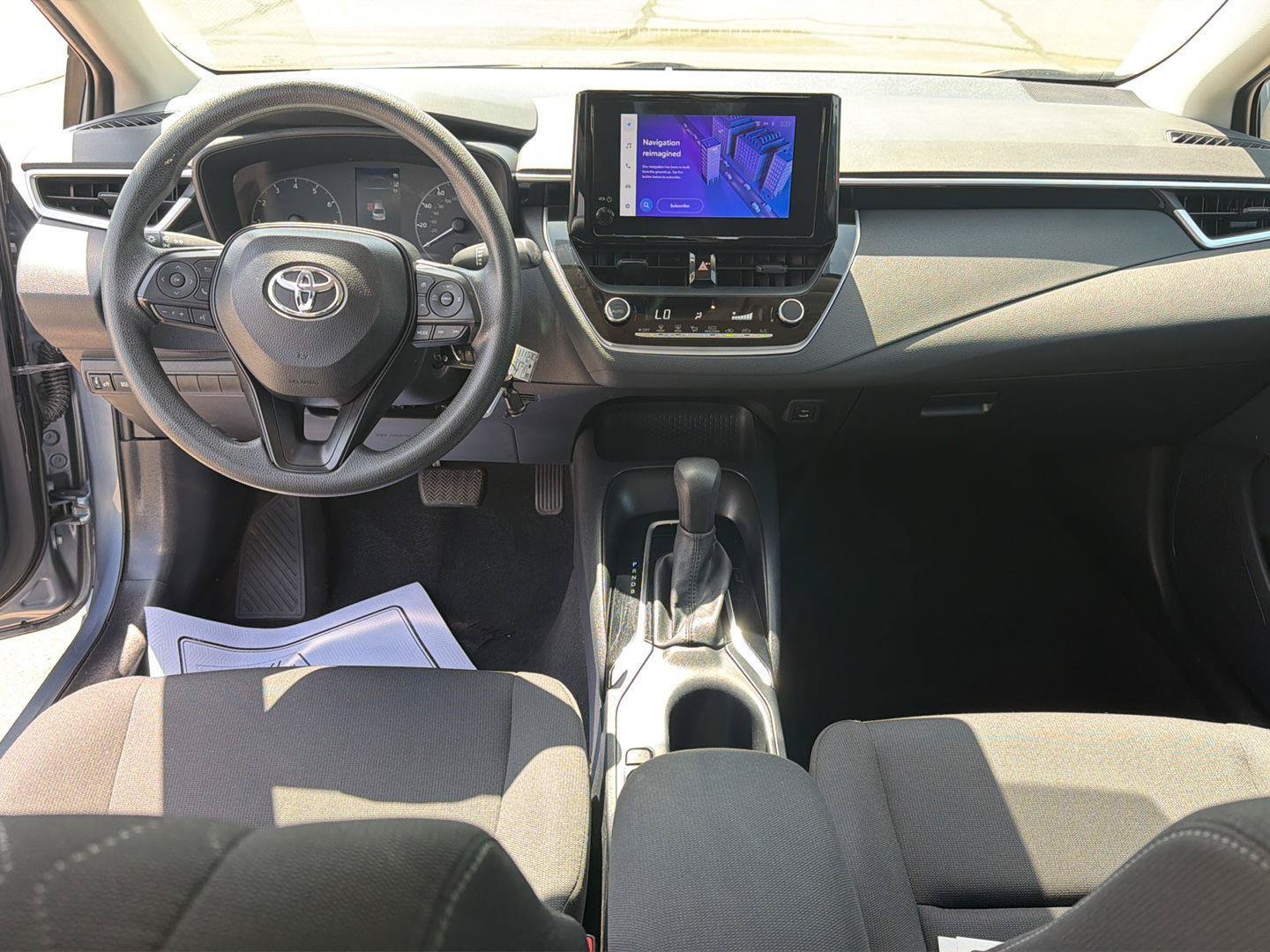 Used 2024 Toyota Corolla LE FWD image 28