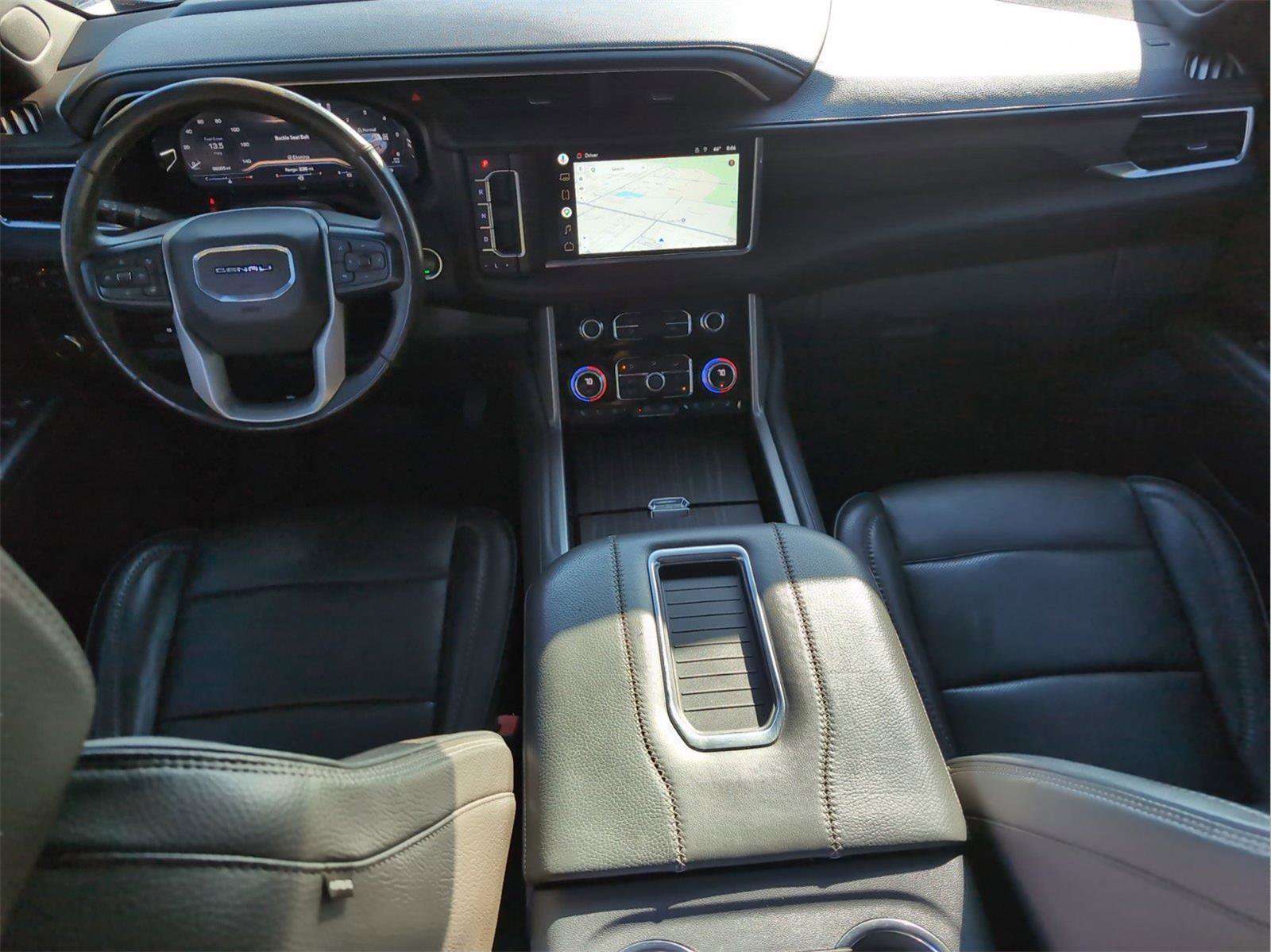 Used 2022 GMC Yukon Denali w/ Denali Ultimate Package AWD/4WD image 29