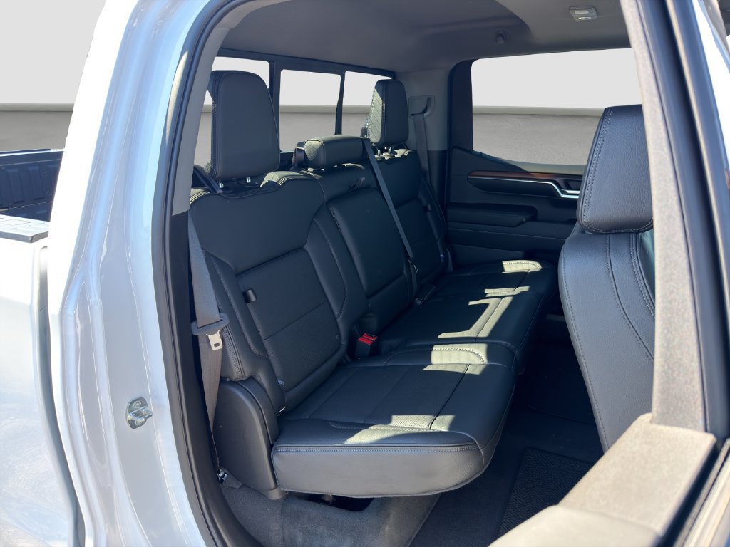 Used 2024 GMC Sierra 1500 Denali w/ Technology Package AWD/4WD image 19