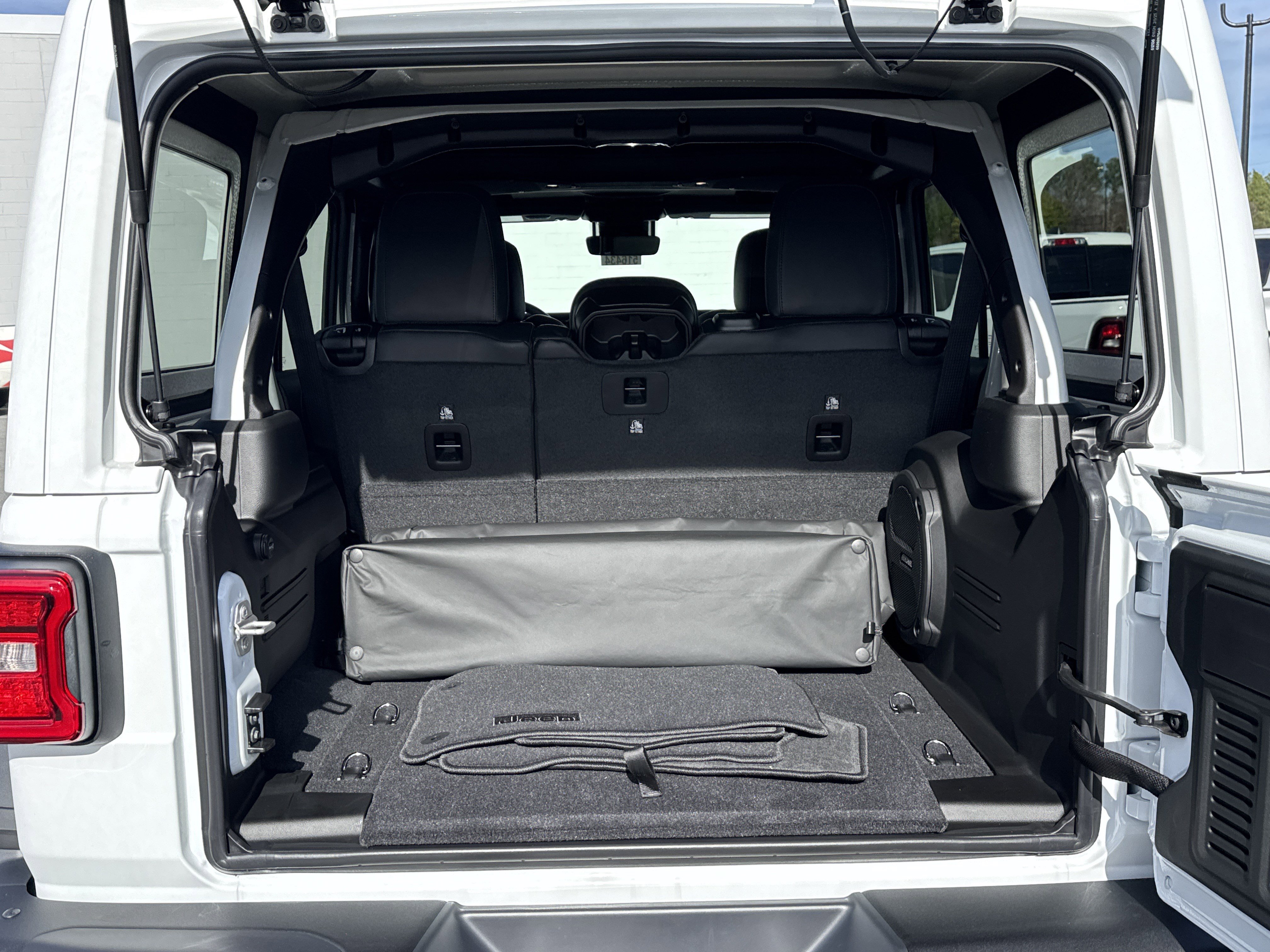 New 2026 Jeep Wrangler Unlimited Rubicon 392 image 23