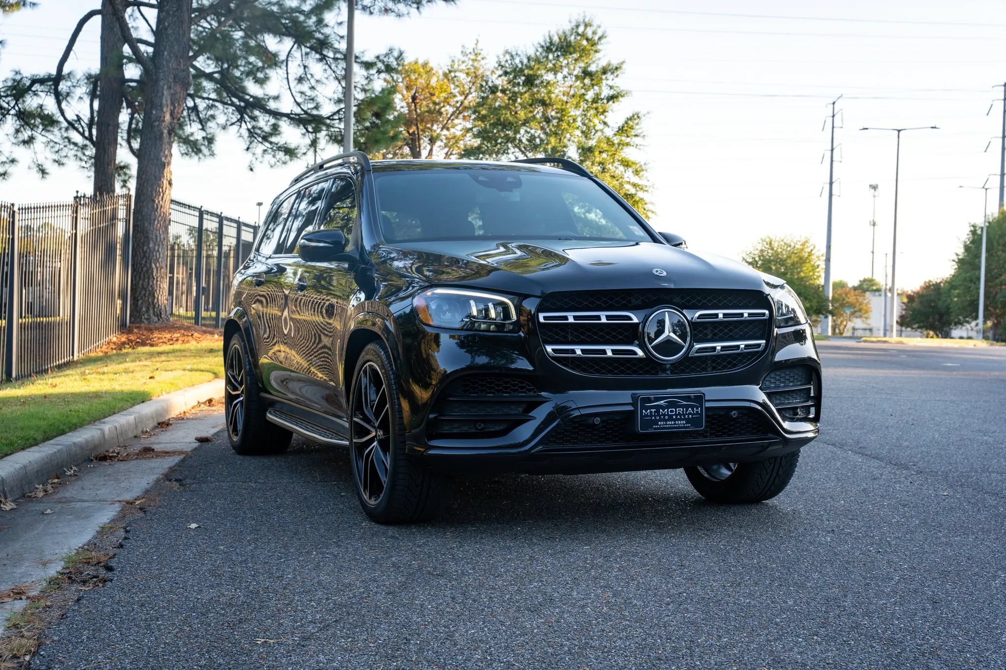 Used 2021 Mercedes-Benz GLS 580 4MATIC image 3