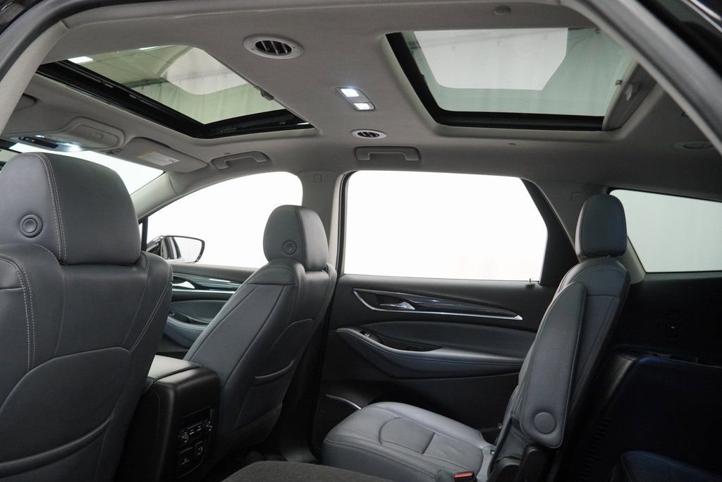 Used 2021 Buick Enclave Essence w/ Sport Touring Edition image 21