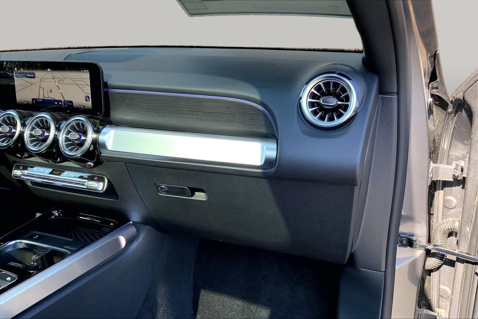 New 2026 Mercedes-Benz GLB 250 4MATIC image 10