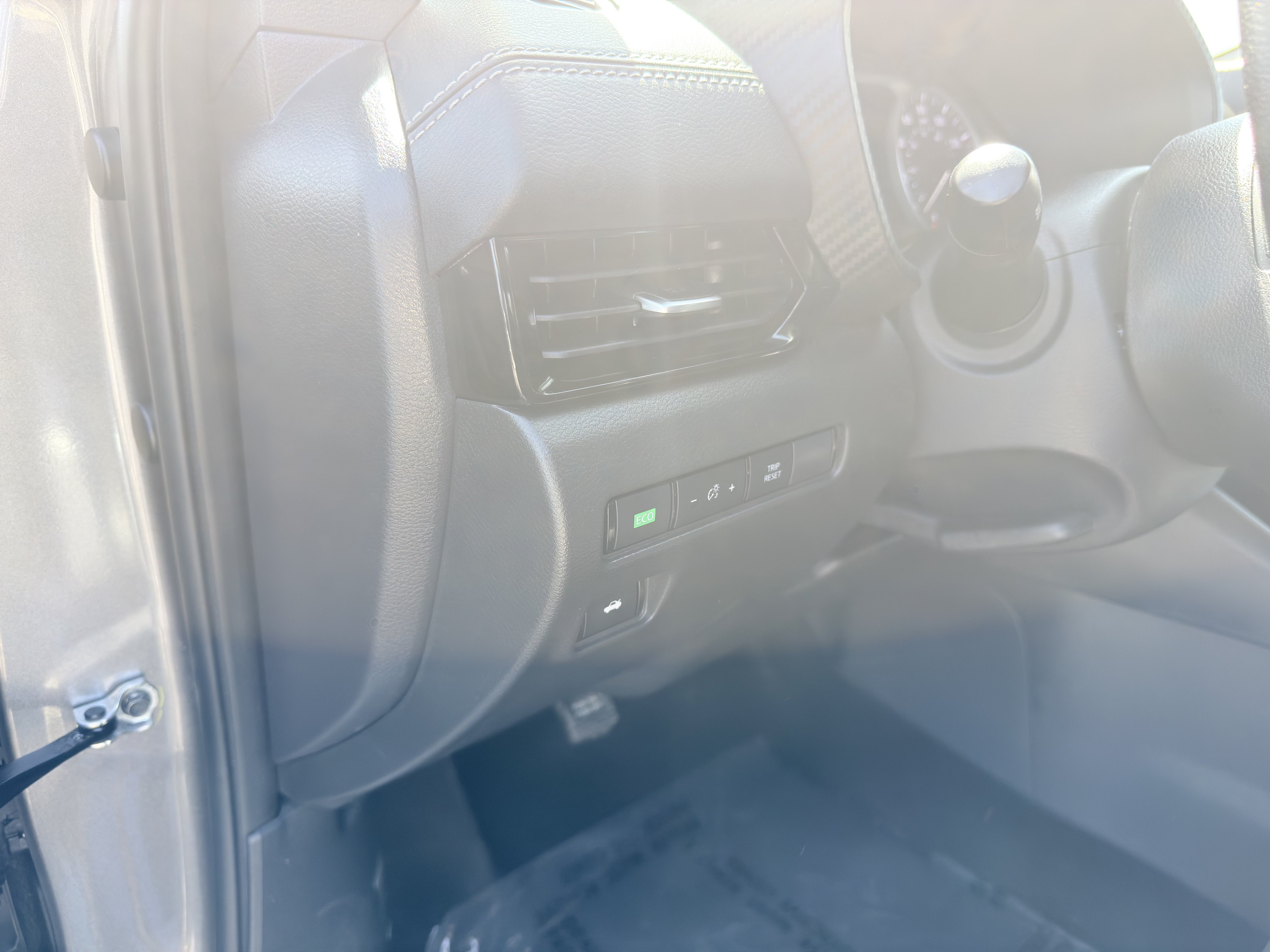 Used 2023 Nissan Sentra SV FWD image 23