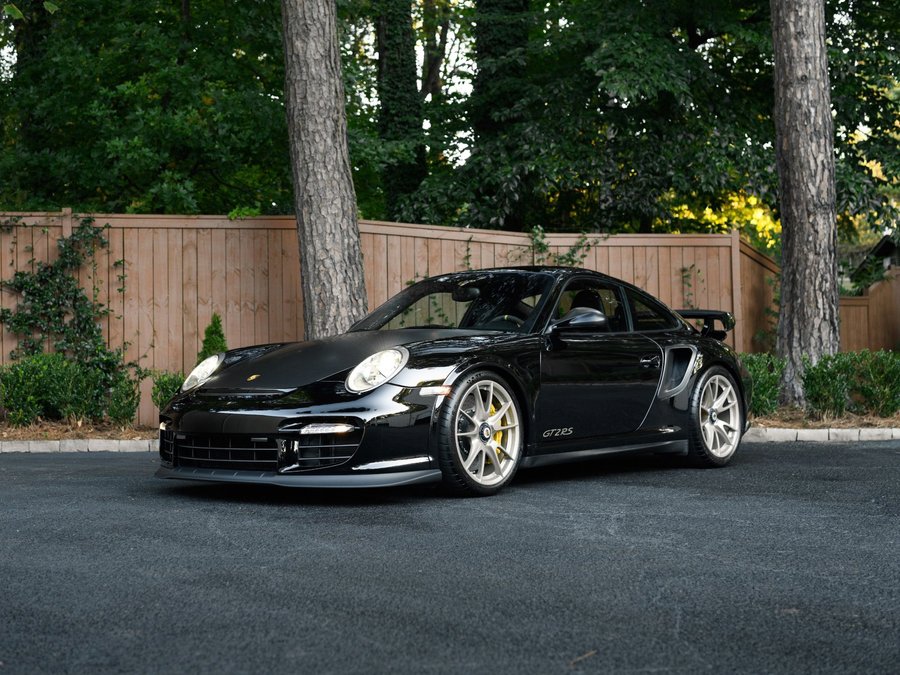 Used 2011 Porsche 911 GT2 RS image 2
