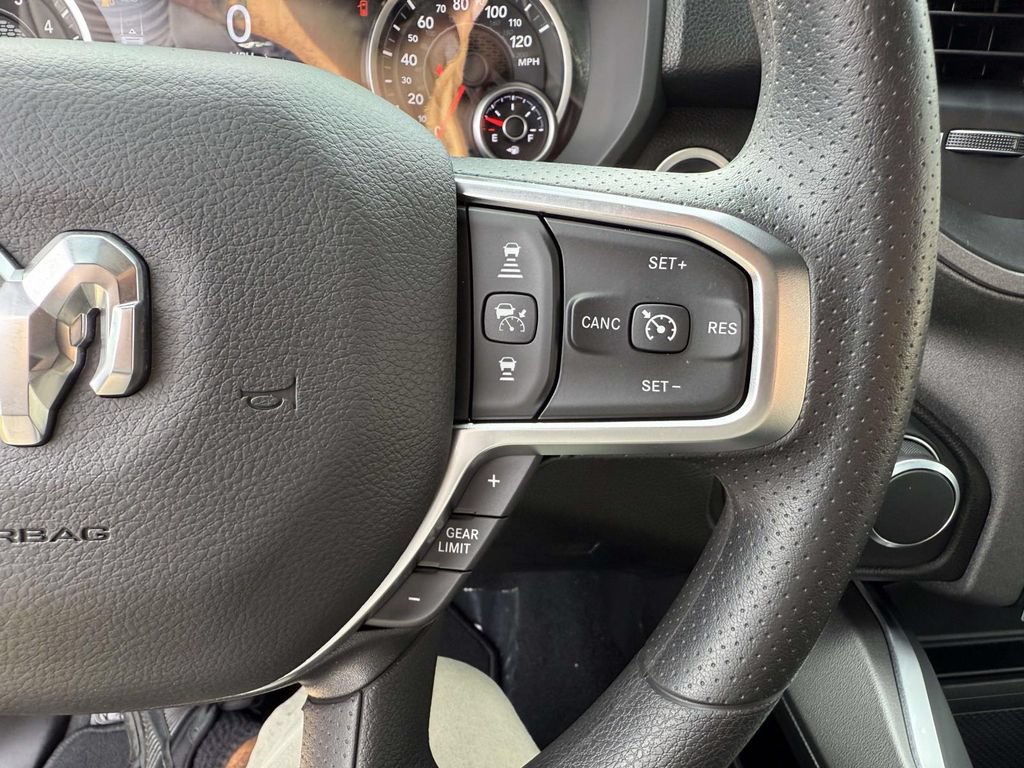 New 2027 RAM 1500 Express AWD/4WD image 21