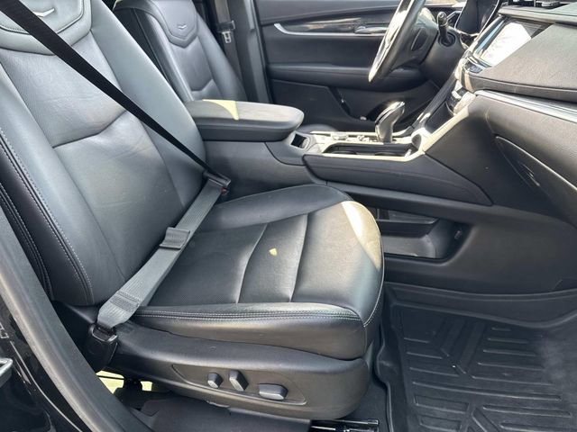 Used 2022 Cadillac XT5 Premium Luxury w/ Technology Package image 9