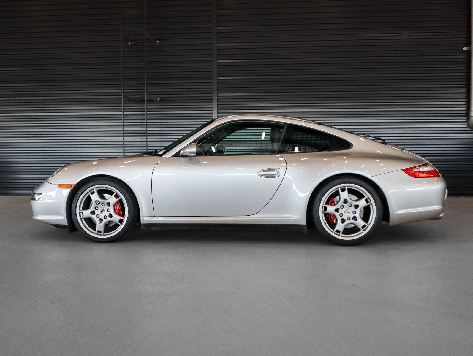 Used 2006 Porsche 911 Carrera 4S AWD/4WD image 2