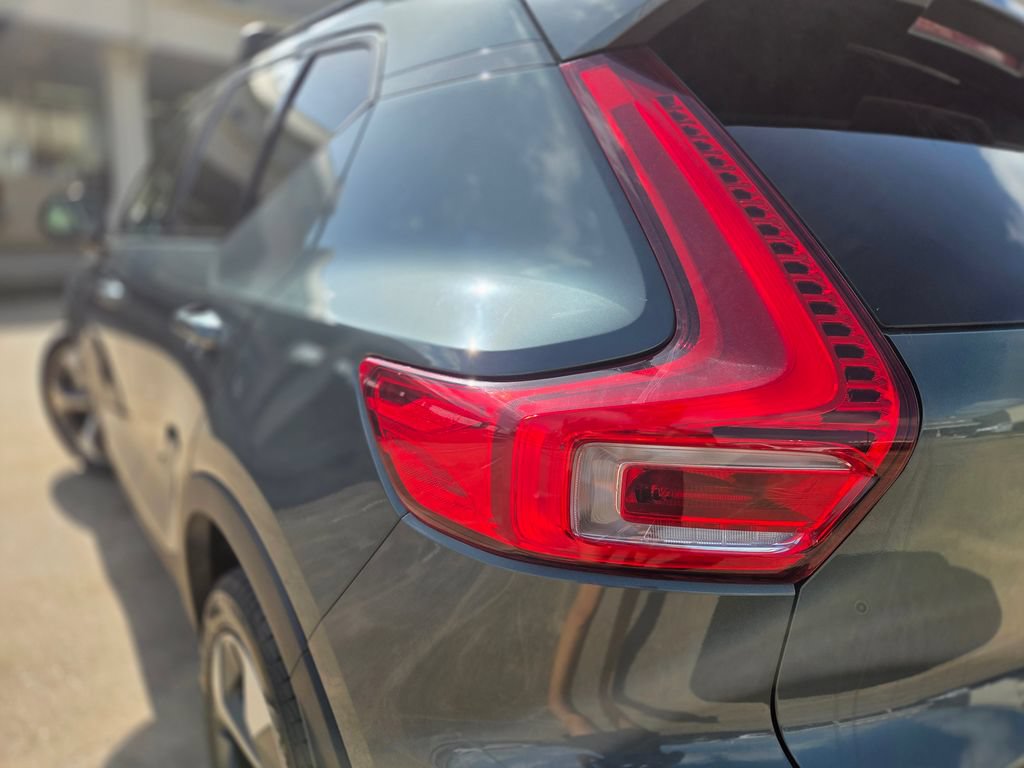 Used 2026 Volvo XC40 B5 Plus w/ Protection Package Premier AWD/4WD image 36
