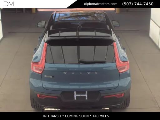 Used 2025 Volvo EX40 Plus image 5