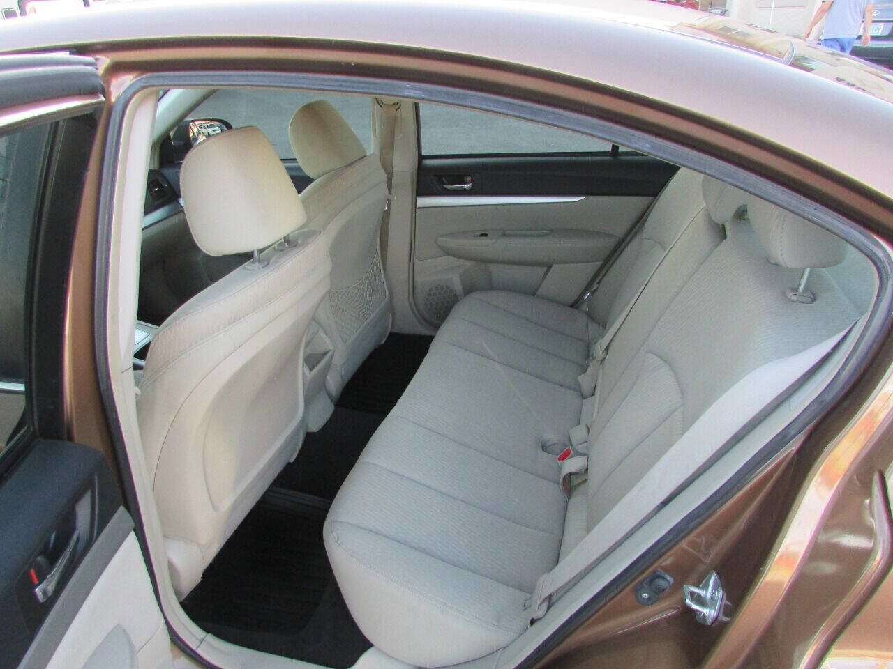 Used 2011 Subaru Legacy 2.5i image 31
