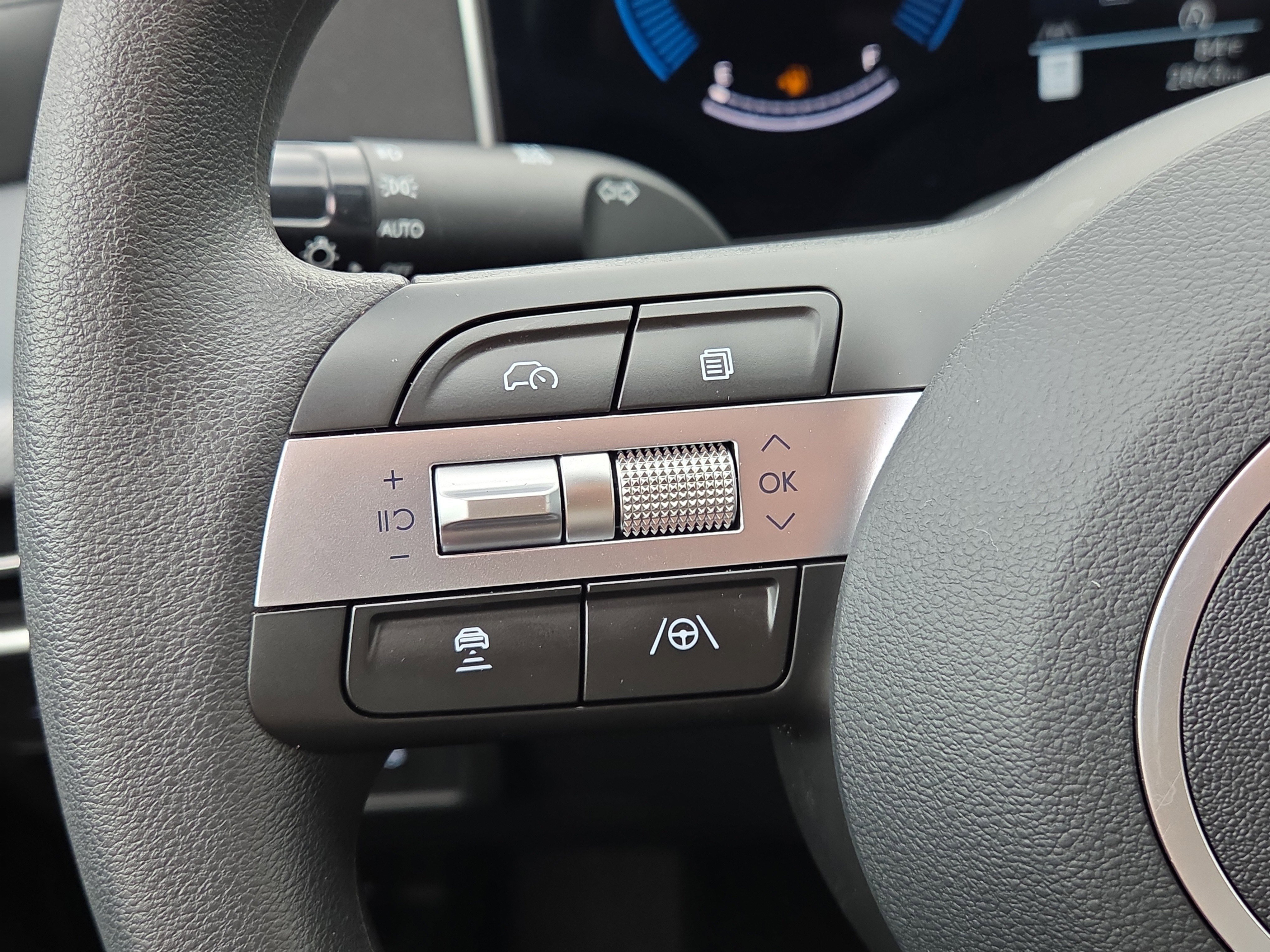 Used 2026 Hyundai Sonata SE FWD image 12