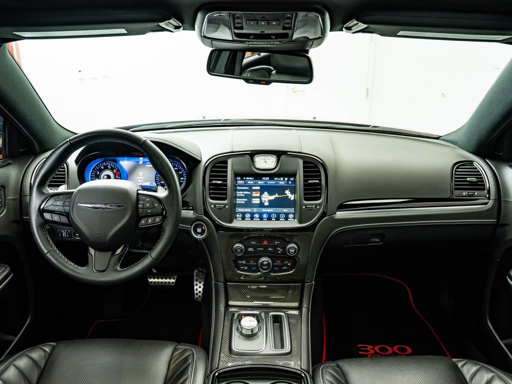 Used 2023 Chrysler 300 C RWD image 32