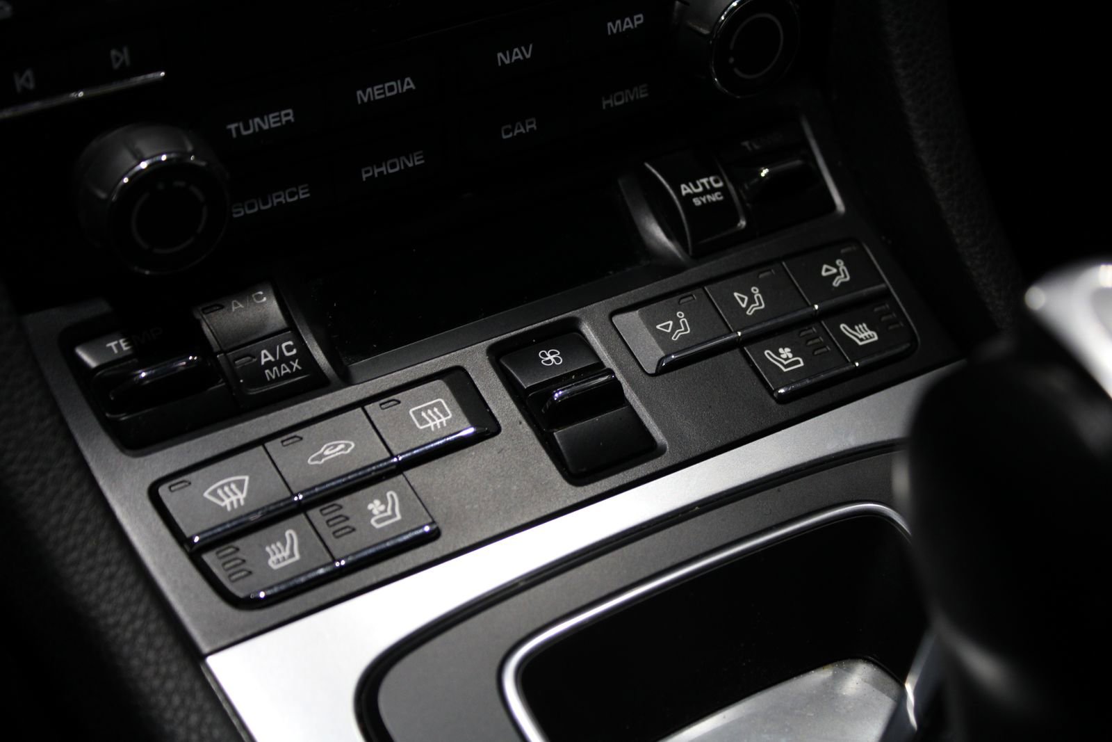 Used 2019 Porsche 718 Cayman image 29