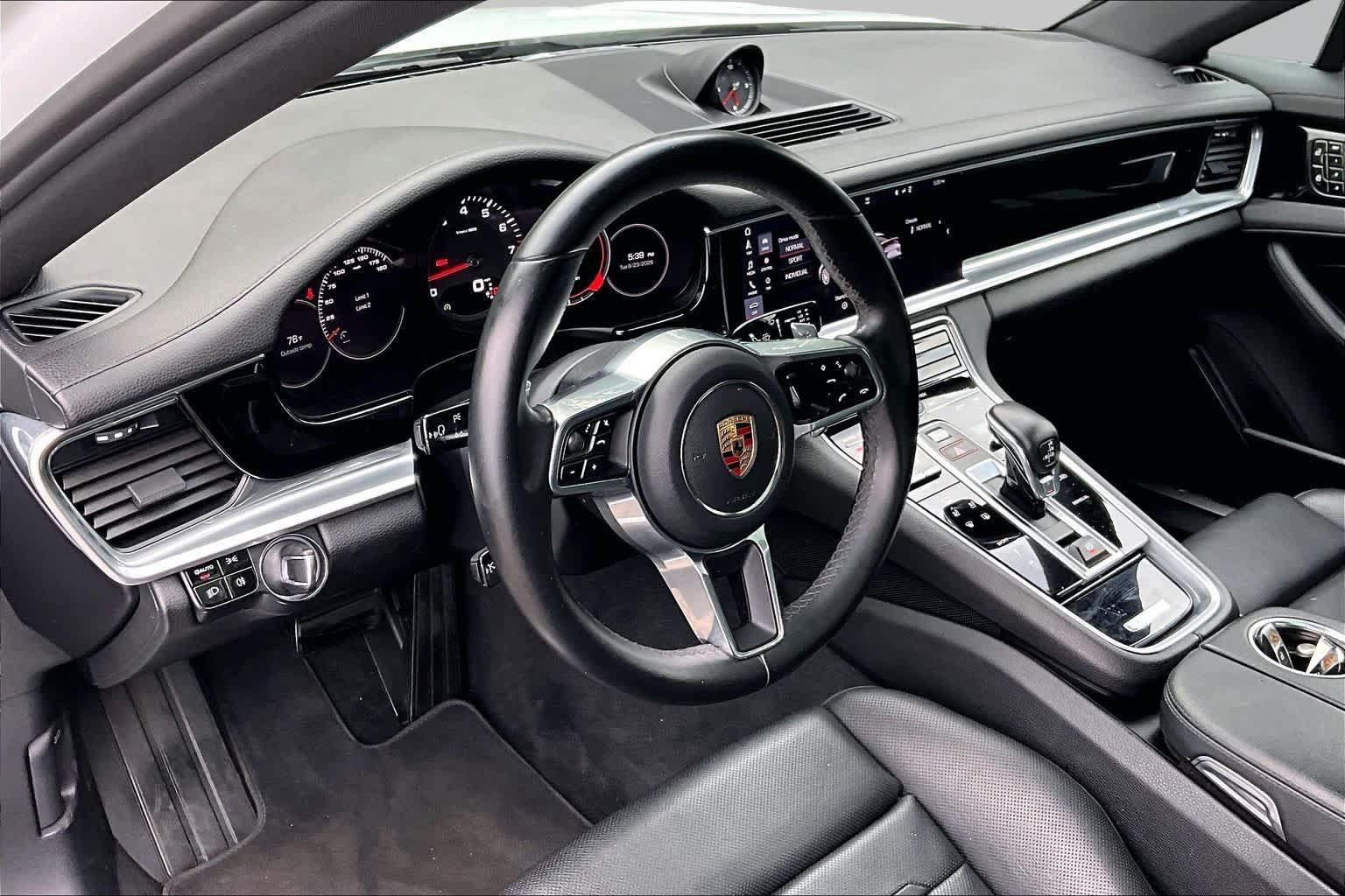 Used 2020 Porsche Panamera 4 AWD/4WD image 17