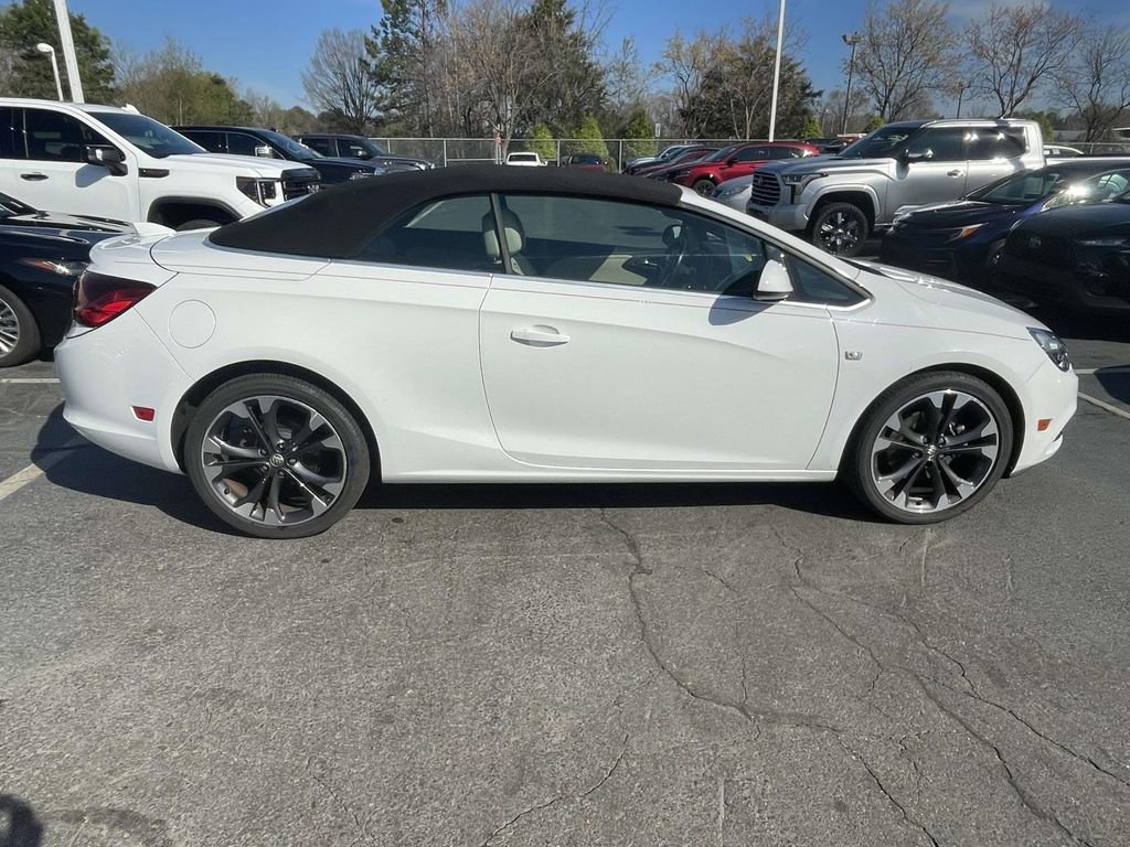 Used 2019 Buick Cascada Premium image 11