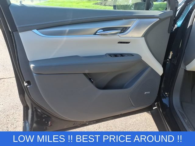 Used 2024 Cadillac XT5 Premium Luxury AWD/4WD image 8