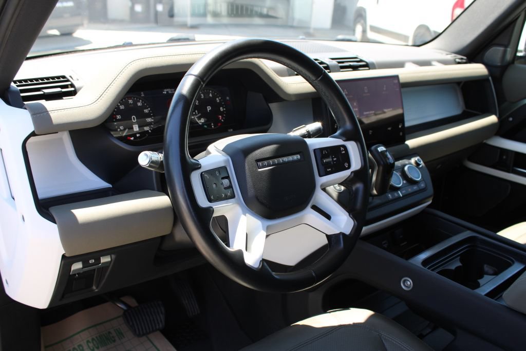 Used 2022 Land Rover Defender 110 S AWD/4WD image 29